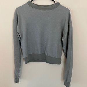 Champion (XS) Gray Long Sleeve Shirt